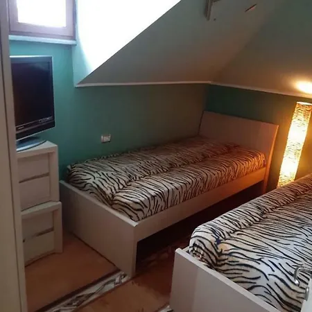 Elkomi
